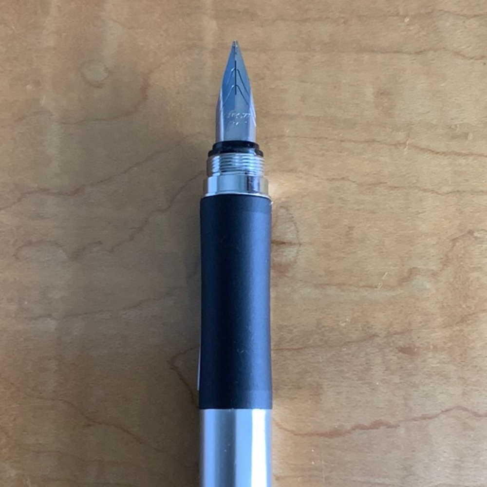 Vintage Tombow Fountain Pen w/Converter - Picture 3 of 7